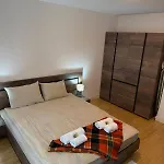 Apartment Wood Fireplace Duplex Near - Parking, Sleeps 6 Pamporovo