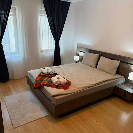 Pamporovo Duplex Fireplace 2 Bathrooms Shuttle