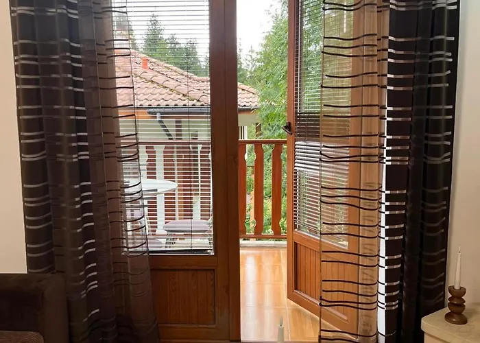 Wood Fireplace Duplex Near Pamporovo - Parking, Sleeps 6 아파트