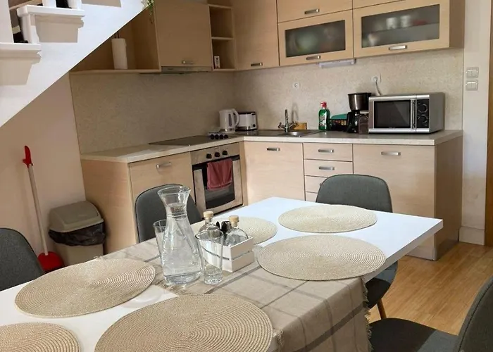 Wood Fireplace Duplex Near Pamporovo - Parking, Sleeps 6 * סמוליאן