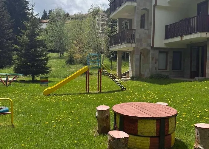 아파트 Wood Fireplace Duplex Near Pamporovo - Parking, Sleeps 6 스몰랸