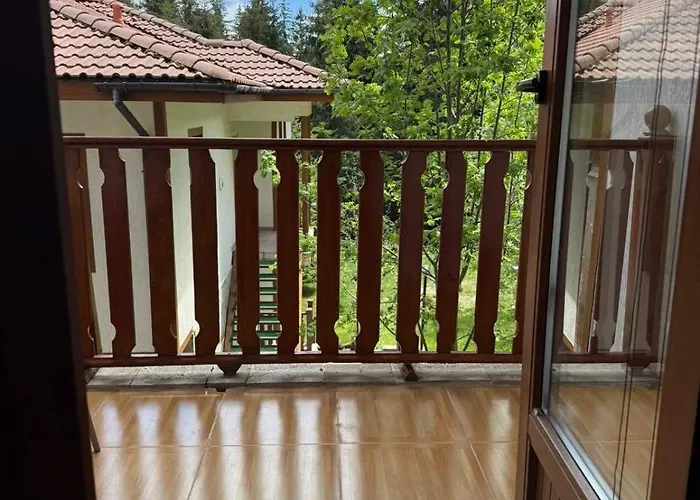 Wood Fireplace Duplex Near Pamporovo - Parking, Sleeps 6 *