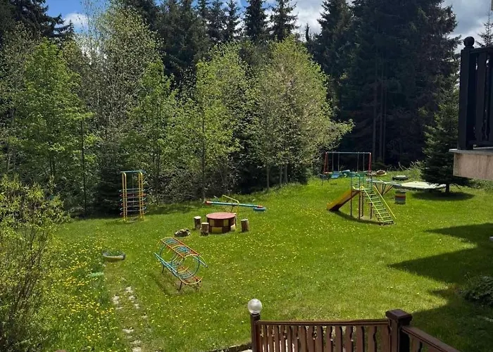 아파트 Wood Fireplace Duplex Near Pamporovo - Parking, Sleeps 6 스몰랸