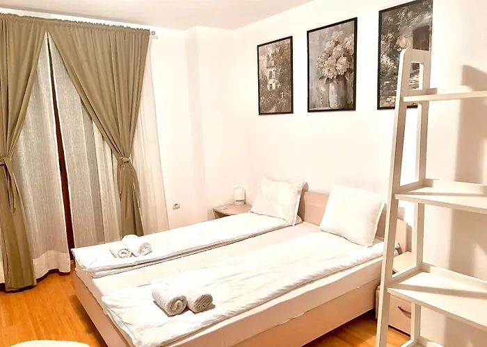 Wood Fireplace Duplex Near Pamporovo - Parking, Sleeps 6